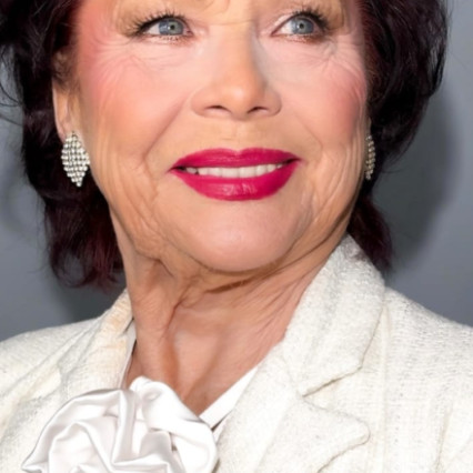  #classic #bridesmaid #freshfaced