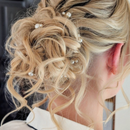 Featured portfolio item for Occasion Hair by Emily