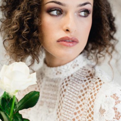  #glamorous #styledshoot #brunettemakeup