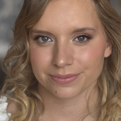 Featured portfolio item for Kelly Lilly MUA