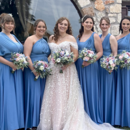  #bridalmakeup #bridesmaidmakeup #bride #bridesmaids