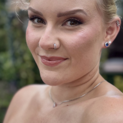  #bridalmakeup #bride #pinkcheeks