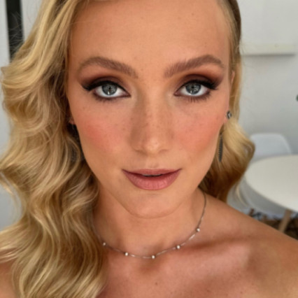 Smokey eyes and a nude lip paired with soft curls - #classic #beauty #eveningmakeup #yorkshiremakeupartist