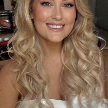  #glowingskin #londonbride #londonmakeupatist