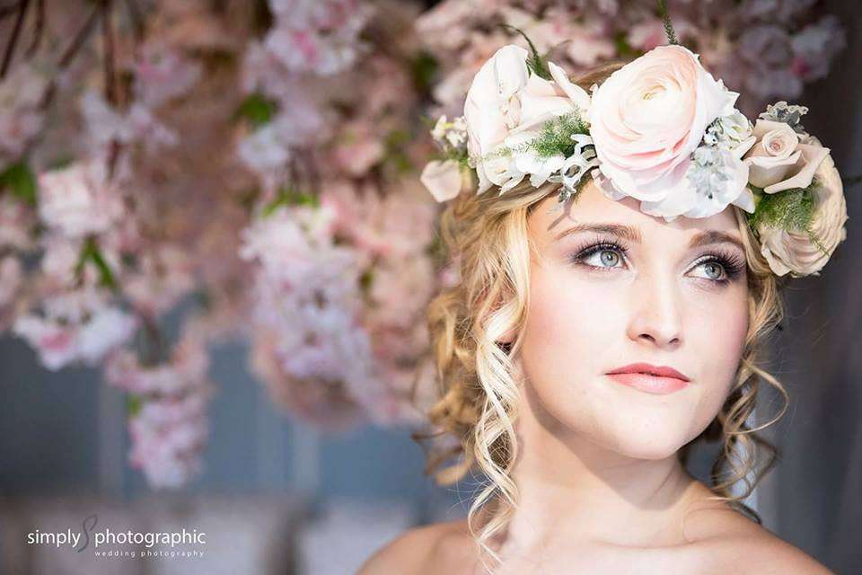 - Make Me Bridal Artist: Emma Brooks Make-up. Photography by: Simply Photographic. #glamorous #boho #flowercrown #beauty