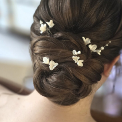  Photography by: Tracey Baden. #weddinghair #bridalhair #bridalhairstylist #hairup #bridalhairandmakeup #weddinghairandmakeup #weddinghairup #romantichair