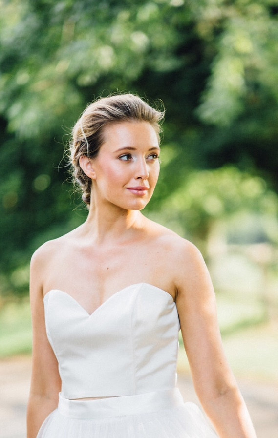 This photo was taken in Clock Barn Hall in Surrey - Make Me Bridal Artist: Viktoria Kohl Makeup and Hair. Photography by: Kelly. #glamorous