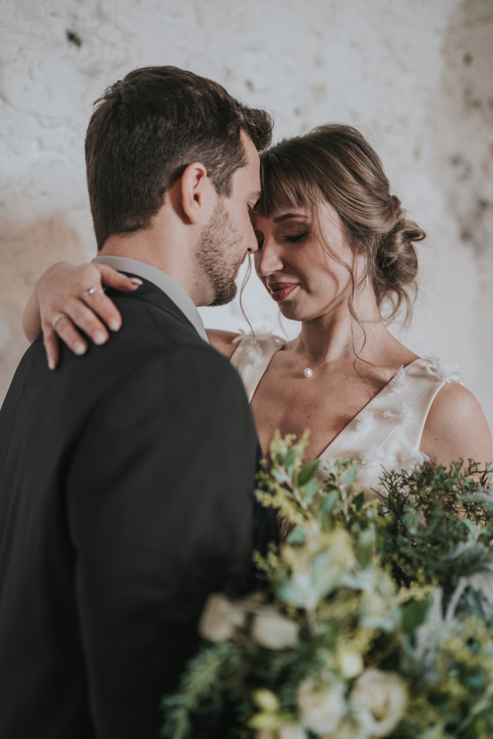 Grey skies and cloud styled shoot created by Rebecca Marie weddings
Venue - @old_barn_wedding
Concept, styling and Coordination - @rebeccamarieweddings
Photographer - @graceelizphoto
Florist - @florenstudio
Cake - @peboryon
Bridalwear - @eandwcouture
Hair - @aprilnataliehair
MUA - @gemmacampbellmua
Stationery - @eyilovestudio
Veil & cake - @sashandveil
Jewellery @erincoxjewellery and @moltenweddingringco
Table plan and placenames - @dreamyvinyls
Decor items - @keepingitvintagedevon
Napkins and runner - @decovita_events
Models @elizebeth_harriet_model and @pincemester7 - Make Me Bridal Artist: April Natalie Hair. Photography by: Photography by grace.