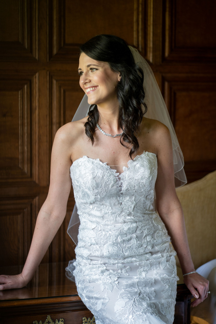 - Make Me Bridal Artist: Kelli Waldock Make Up Artist. Photography by: David Christopher Photography. #classic #glamorous #naturalmakeup #bridalmakeup
