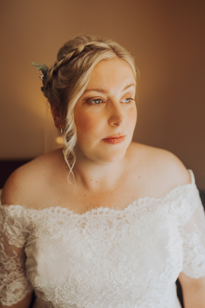 - Make Me Bridal Artist: Victoria Oke Makeup. Photography by: Natasha Ford.