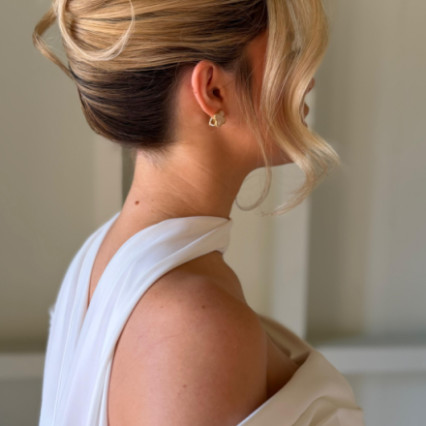  #bridalhair #bridalhairup #bridalhairstylist #bridehair