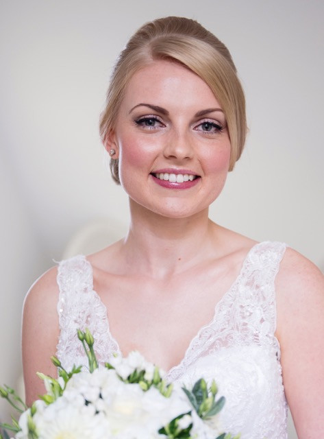 This naturally beautiful young woman wanted a classic wedding look for her hair and make up. The pop of sparkle on the lid lifted the whole make up and I love how radiant she looks. - Make Me Bridal Artist: Jenna West Make Up. Photography by: Sara Reeves. #classic