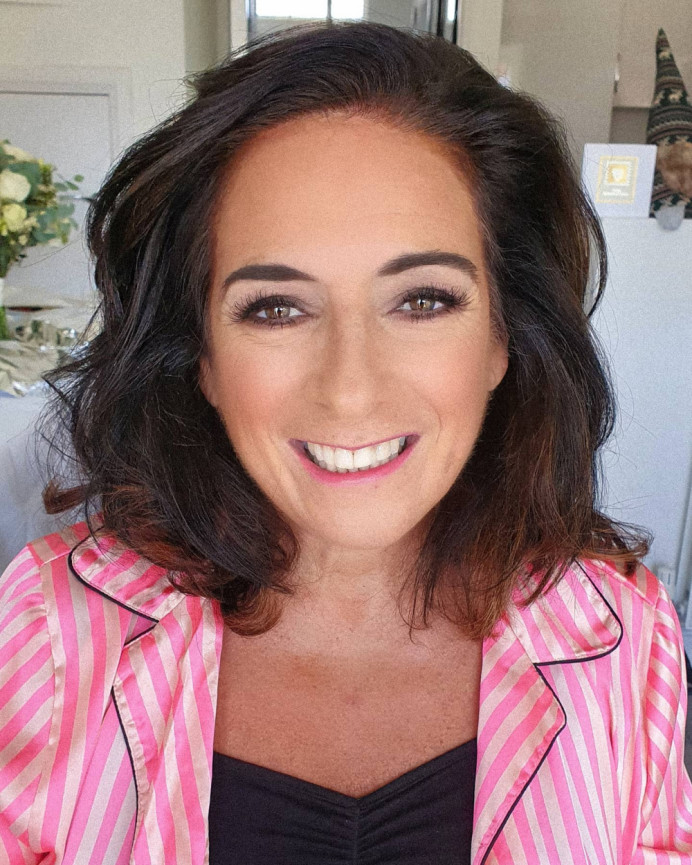 The Mother of the Bride from a recent wedding, August 2020 - Make Me Bridal Artist: Sabina Ventriglia Makeup Artist. Photography by: NA. #naturalmakeup #bridalmakeup #motherofthebride #makeupartist #realbride