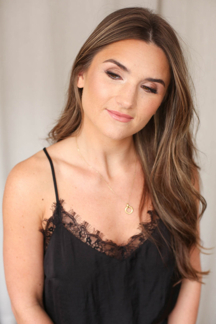 Bronzey glam for the lovely Kristine. - Make Me Bridal Artist: Stephanie Graham Vegan & Cruelty-Free Makeup Artist. Photography by: Kristina Gasperas. #glamorous #smokeyeyes #glam #smokeyeye #subtlesmokeyeye #glowingskin #bronzey #redcarpet