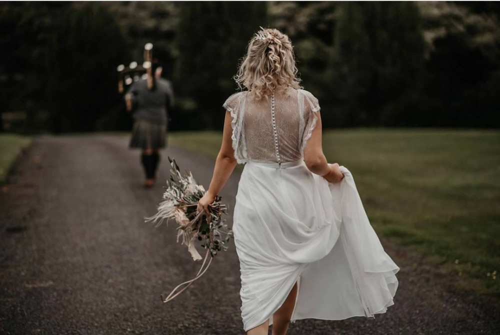 Bohemian Bride - Make Me Bridal Artist: Elegant Bridal Hairstyling. Photography by: Willow & Wilde. #bohemian #boho #blonde #bridalhair #bridalhairstylist #bohobride #bride #bohowedding #bohohair