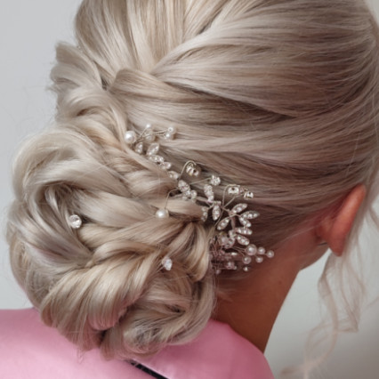 textured low bun - #glamorous #updo #lowbun #modern