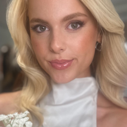  Photography by: Me. #charlottetilbury #softglammakeup